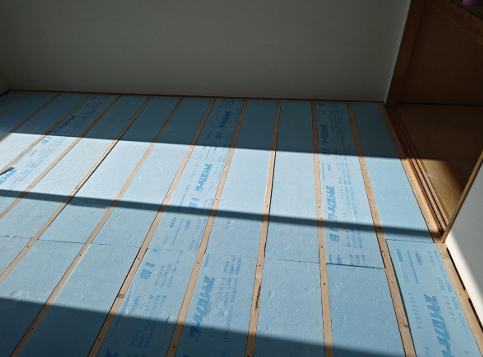 スタイロフォーム敷