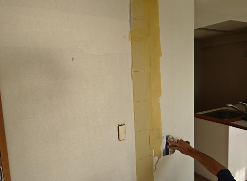 下地処理（パテ）