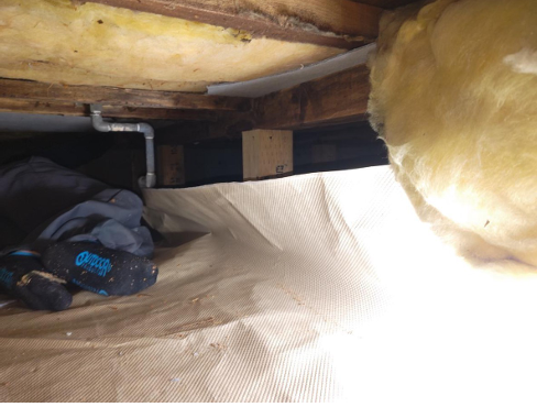 キッチン床補強作業